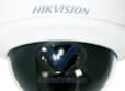 Caméra IP dôme réseau VGA anti-vandalisme CMOS 1/4 " IR 20 m PoE Jour / Nuit DS-2CD733F-E